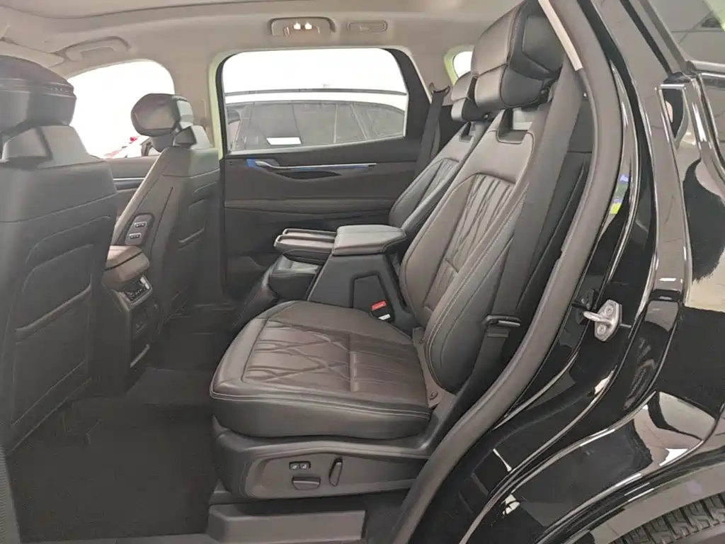 Ford Edge — миниатюра 17
