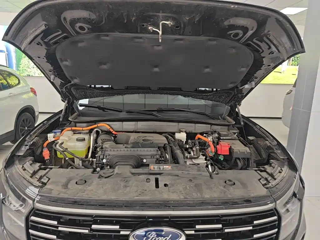 Ford Edge — миниатюра 20