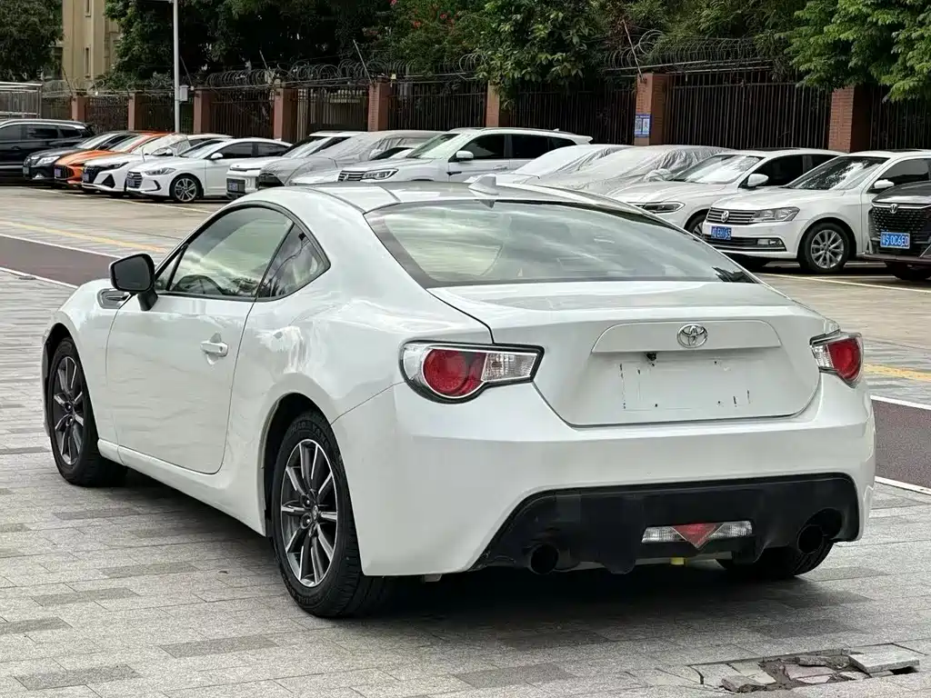 Toyota 86 — миниатюра 9