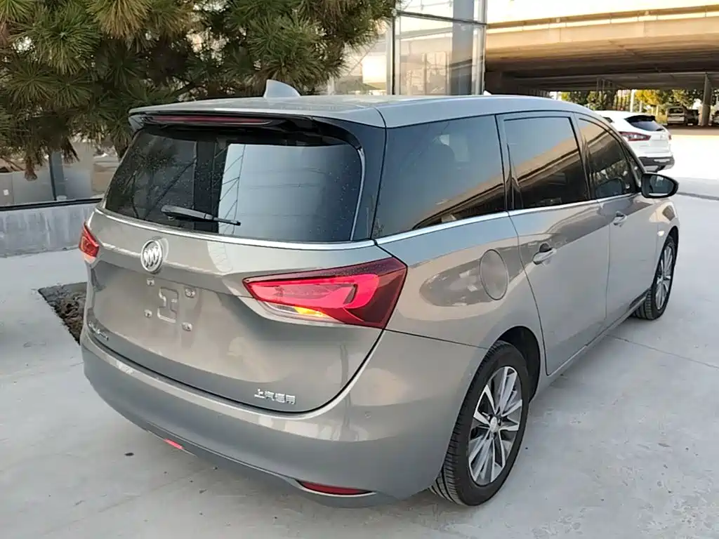 Buick GL6 — миниатюра 7