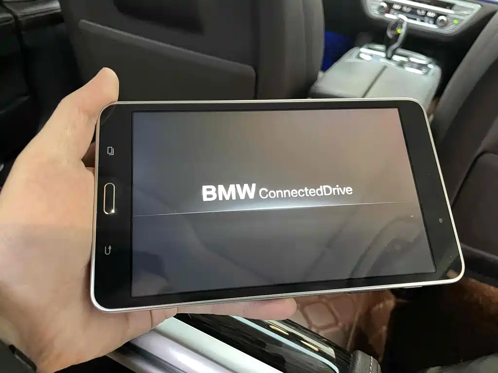 BMW 7 Series — миниатюра 23