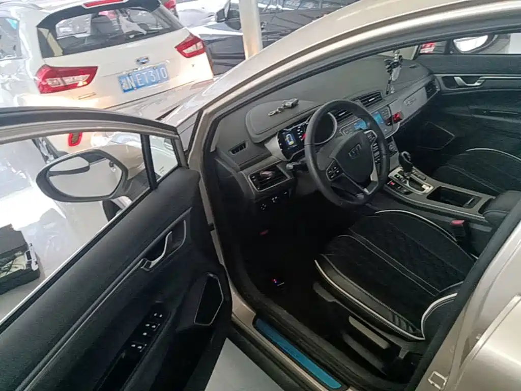 Geely Emgrand GS — миниатюра 16