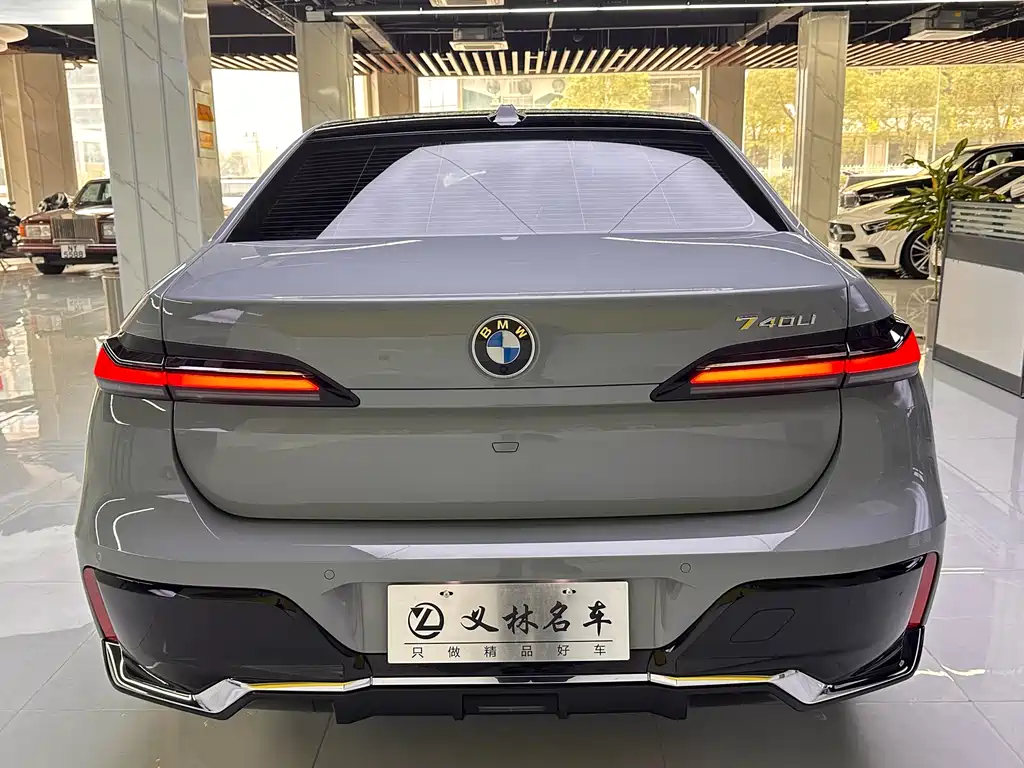 BMW 7 Series 7 2023 735Li M Sport