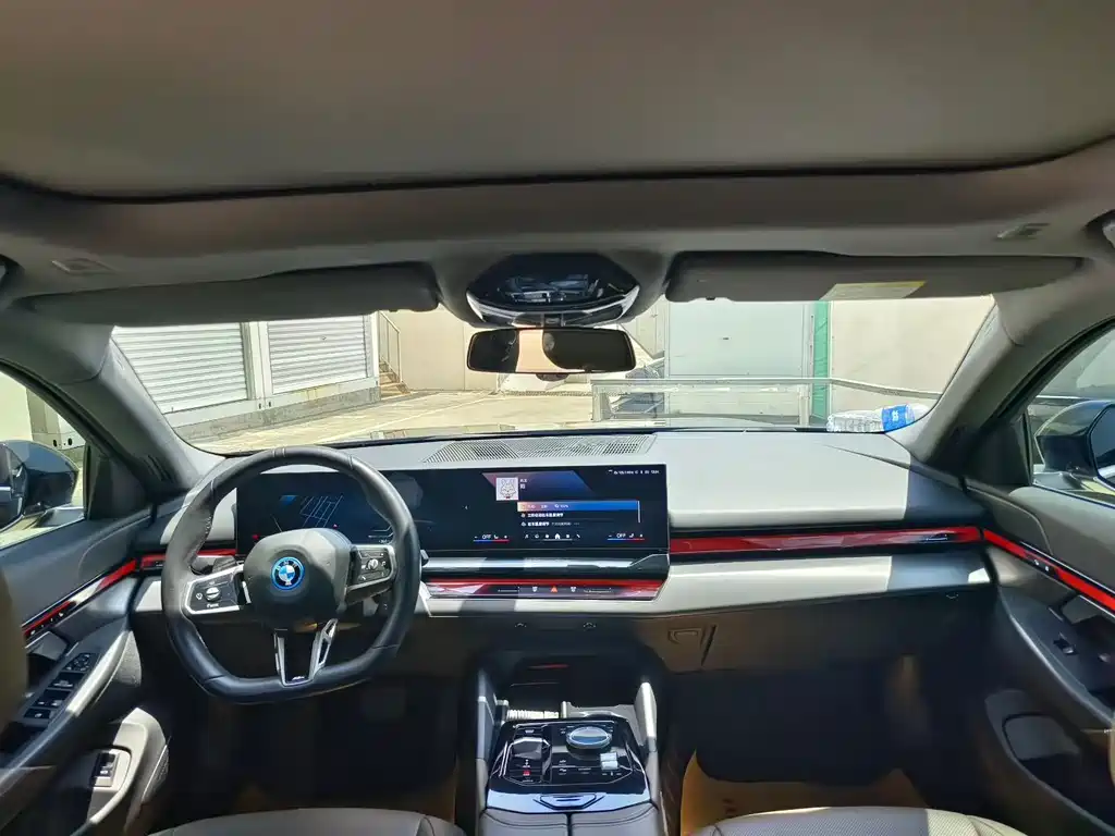 BMW i5 2024 eDrive 35L M Sport