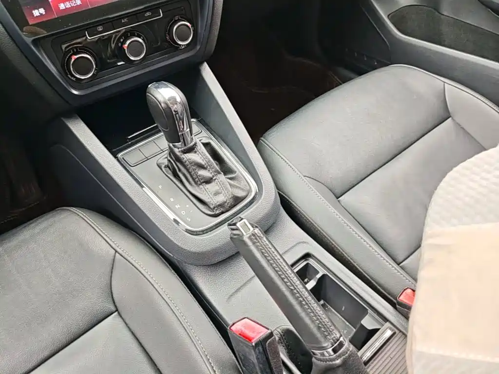 Volkswagen Sagitar — миниатюра 14