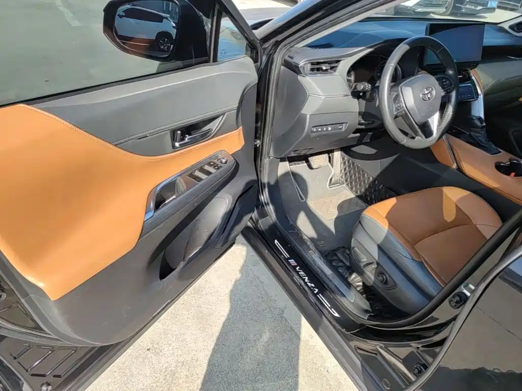 Toyota Venza — миниатюра 16