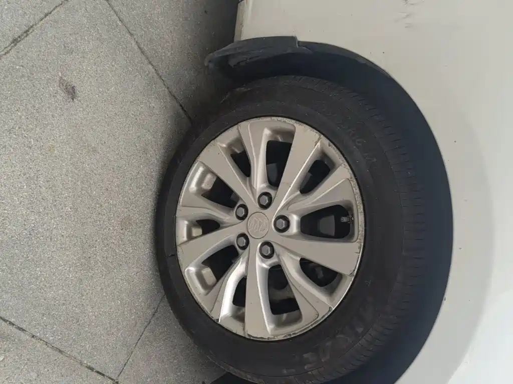 Buick Excelle — миниатюра 23