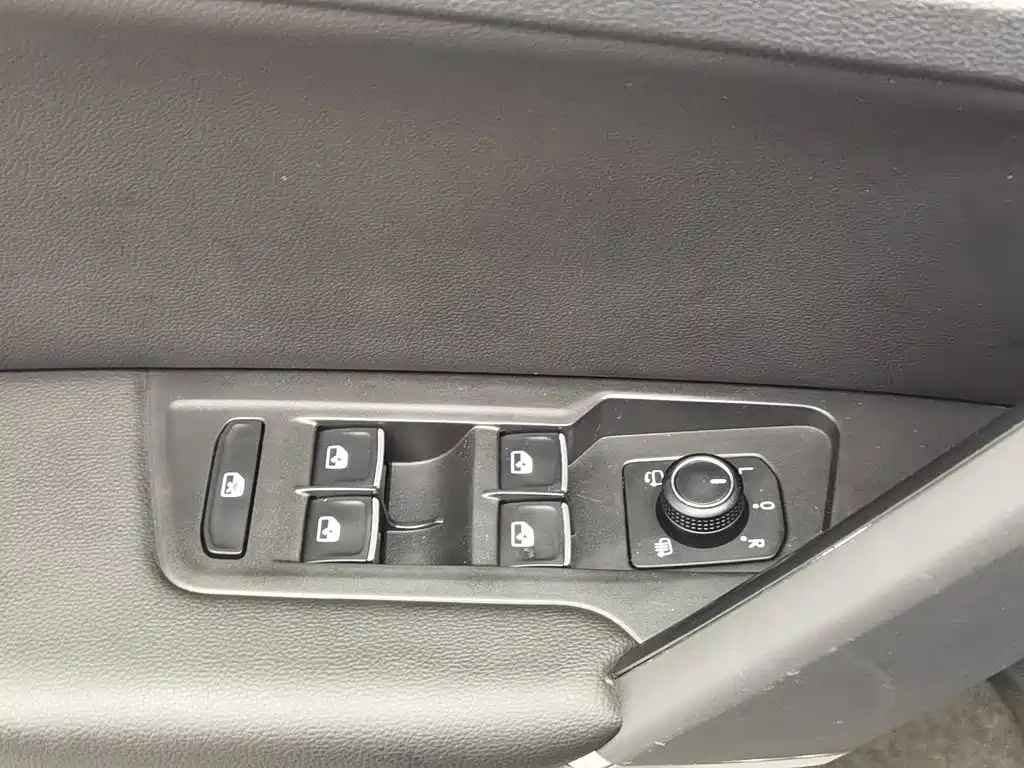 Volkswagen Tayron 2019 330TSI Luxury VI