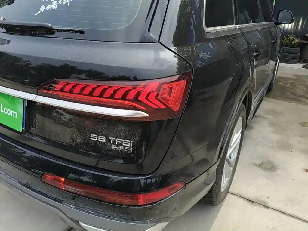 Audi Q7 2023 45 TFSI quattro S line Sport