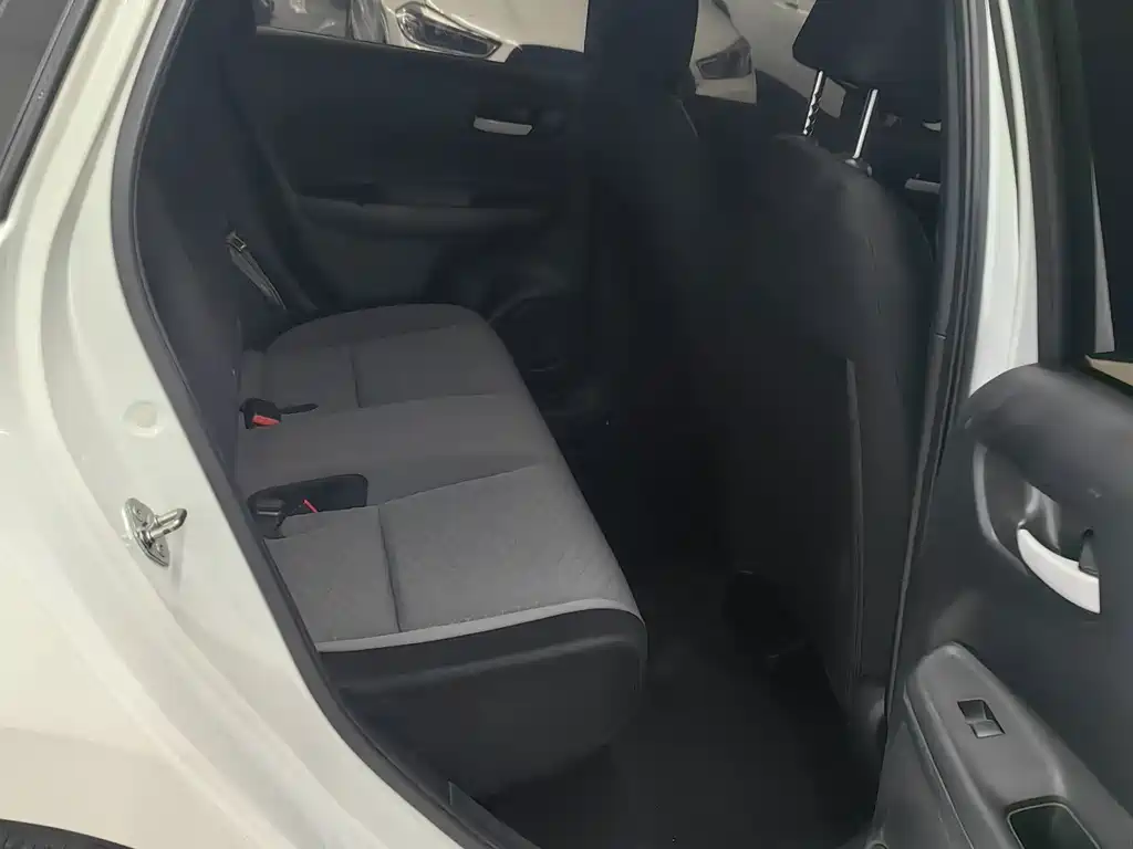 Honda Fit — миниатюра 10