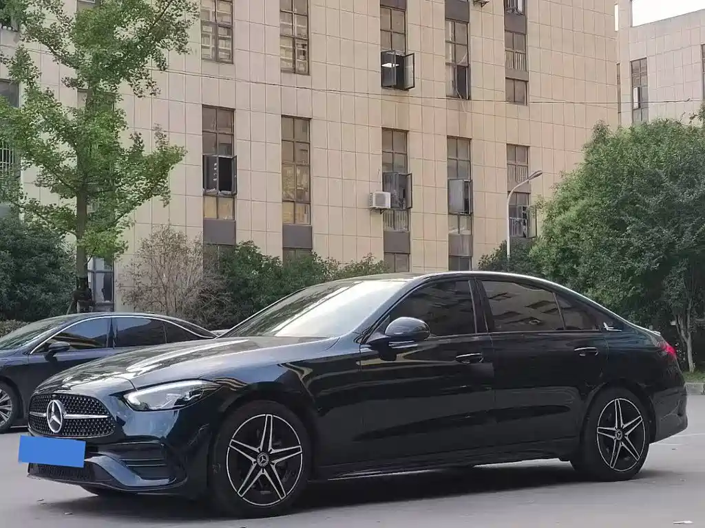 Mercedes-Benz C-Class 2023