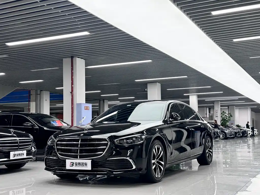Mercedes-Benz S-Class 2023