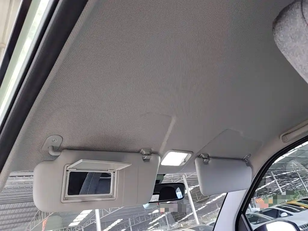 Wuling MINIEV — миниатюра 18