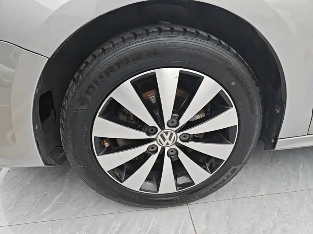 Volkswagen Sagitar — миниатюра 23