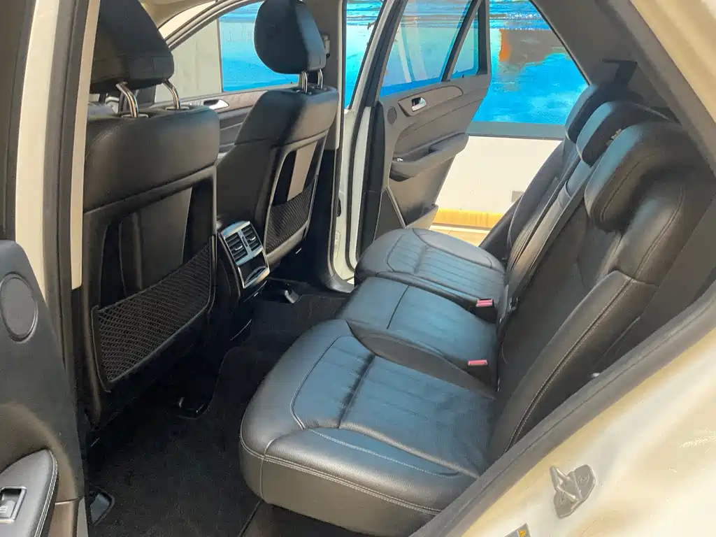 Mercedes-Benz GLE (Import) — миниатюра 12