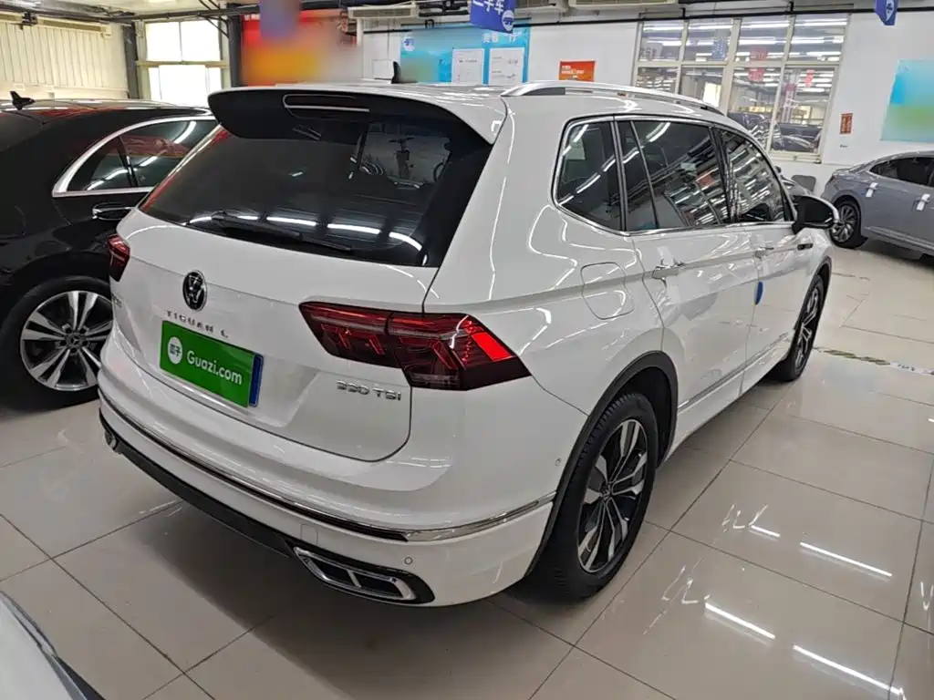 Volkswagen Tiguan L — миниатюра 7