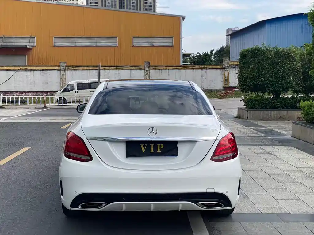 Mercedes-Benz C-Class — миниатюра 8