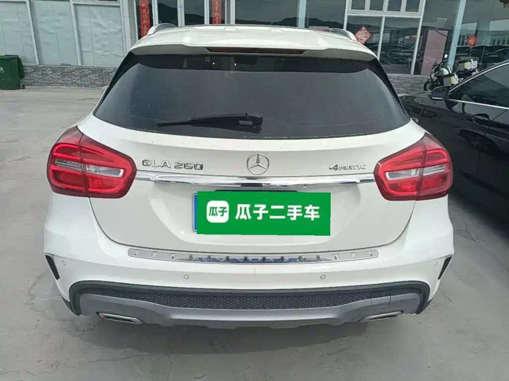 Mercedes-Benz GLA 2015 GLA 260 4MATIC