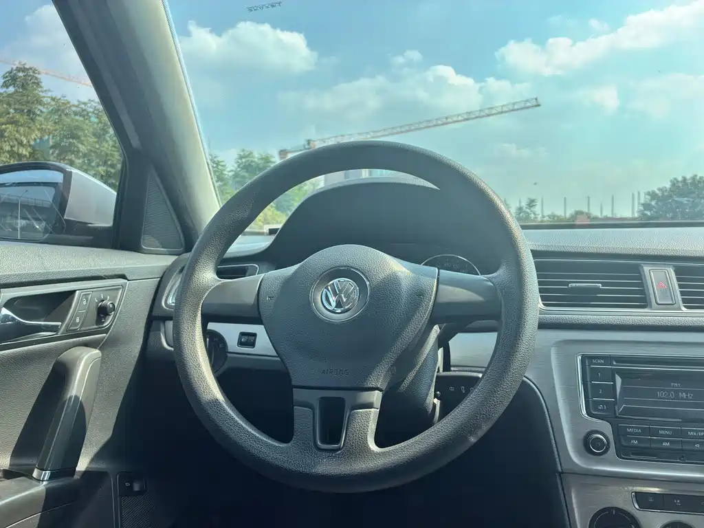Volkswagen Lavida — миниатюра 11