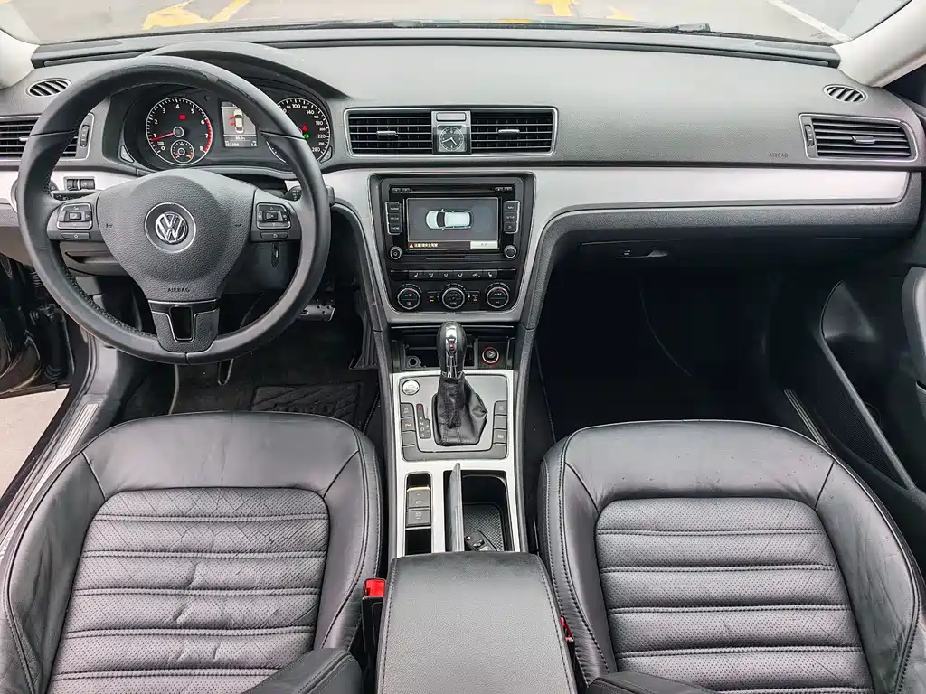 Volkswagen Passat — миниатюра 11