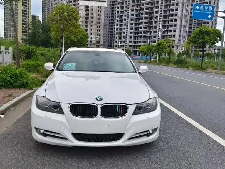 BMW 3 Series — миниатюра 4