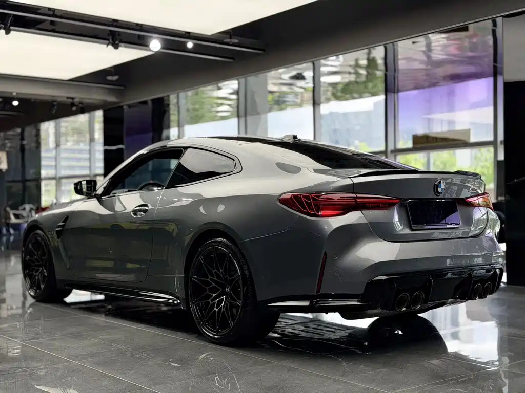 BMW M4 — миниатюра 6