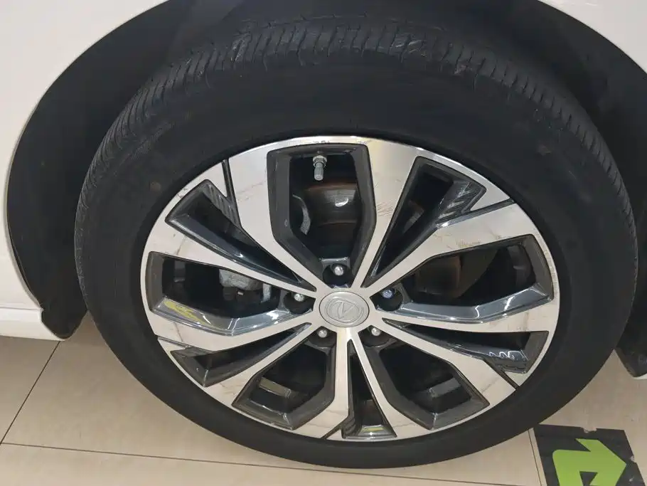Changan Eado — миниатюра 6