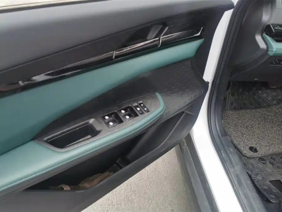 Changan UNI-V iDD 2024 iDD 136km