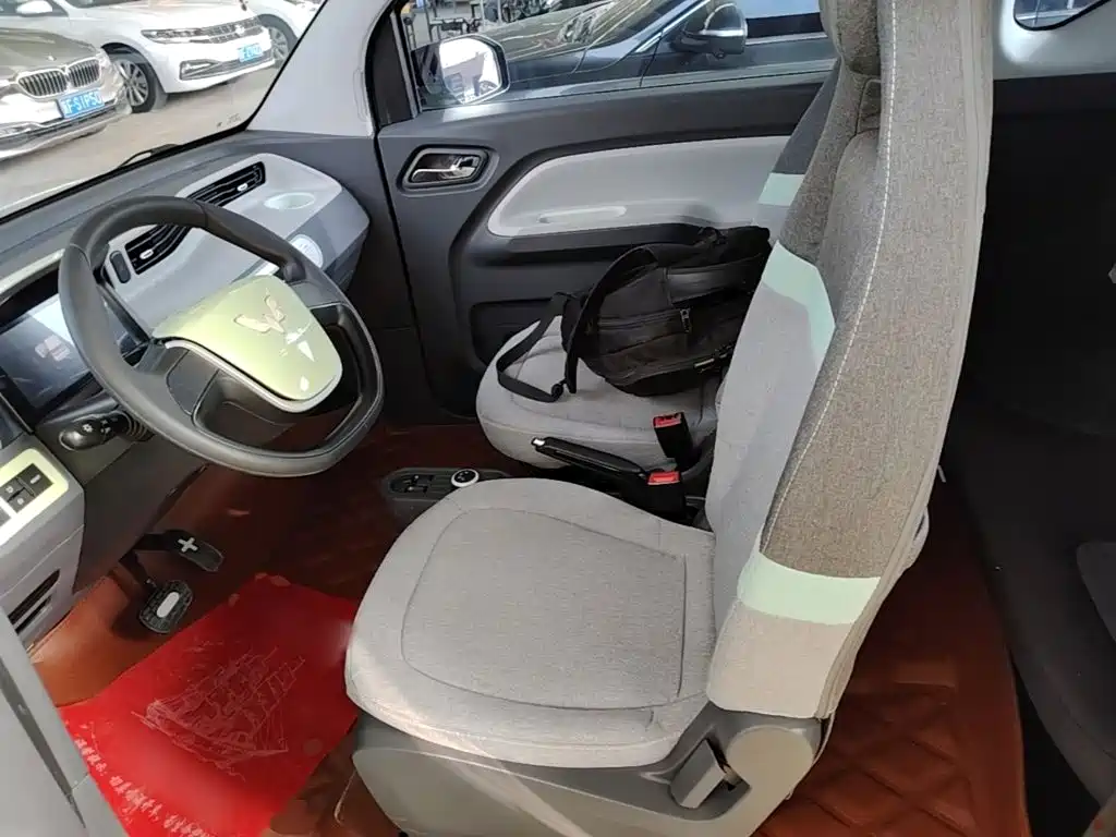 Wuling MINIEV — миниатюра 15