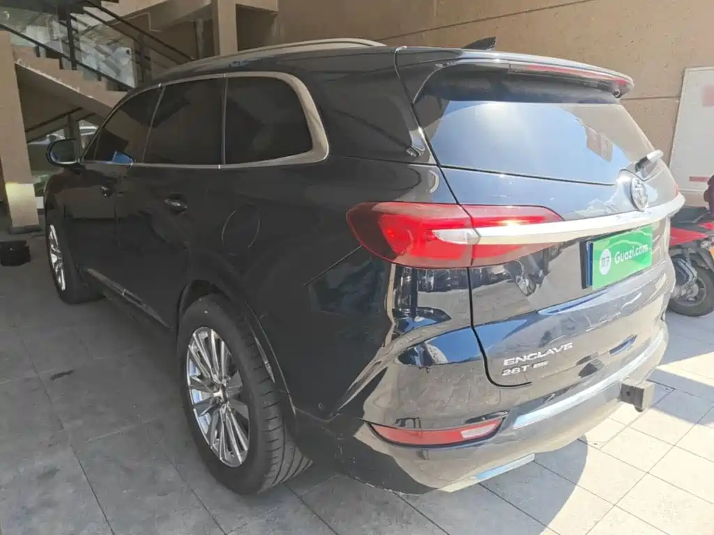 Buick Enclave — миниатюра 5