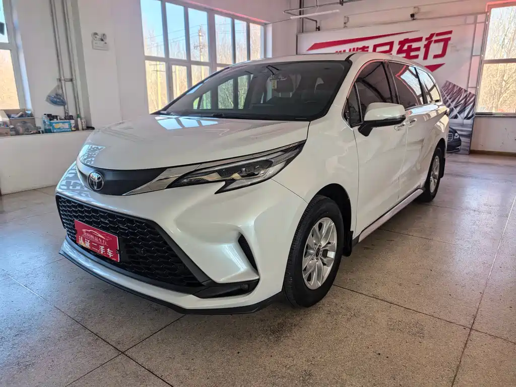 Toyota Granvia 2024