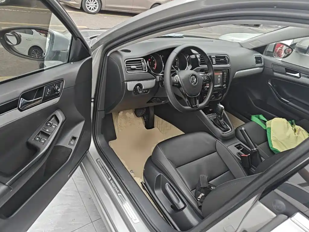 Volkswagen Sagitar — миниатюра 16
