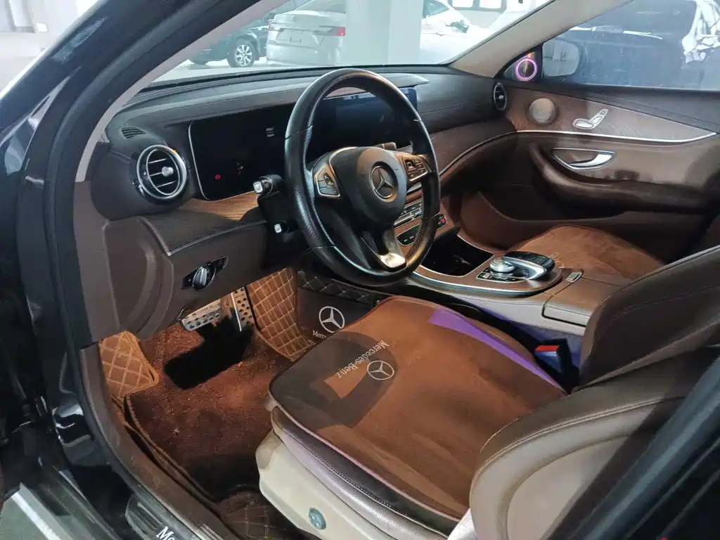 Mercedes-Benz E-Class — миниатюра 7