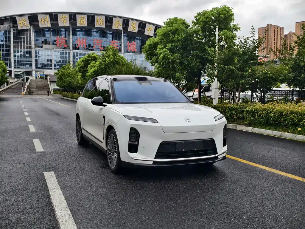NIO ES8 — миниатюра 3