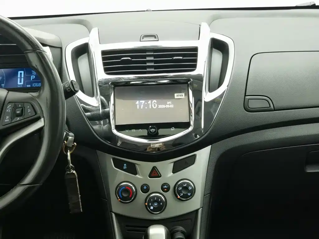 Chevrolet Trax — миниатюра 12