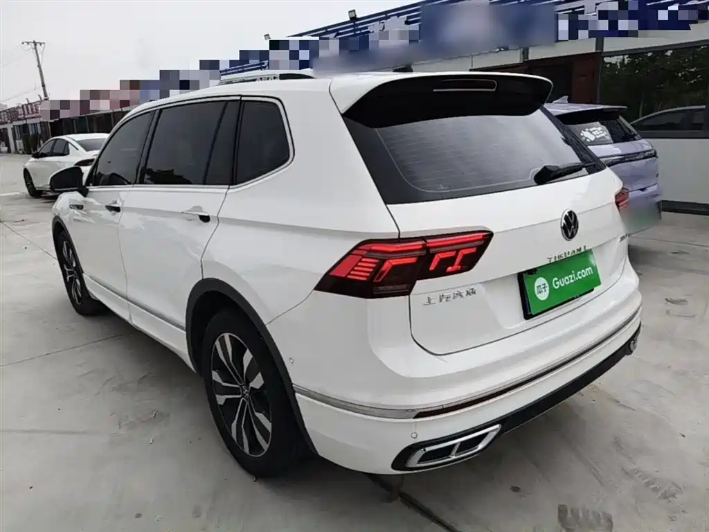 Volkswagen Tiguan L L 2022 330TSI AT R-Line