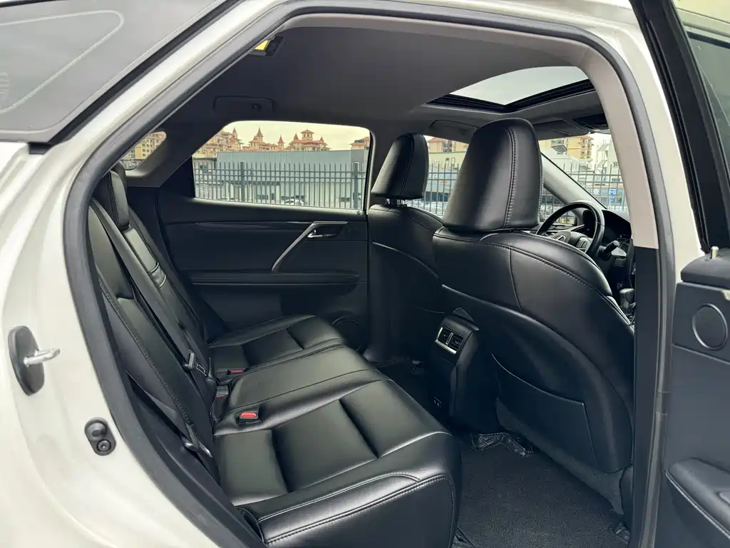 Lexus RX — миниатюра 15