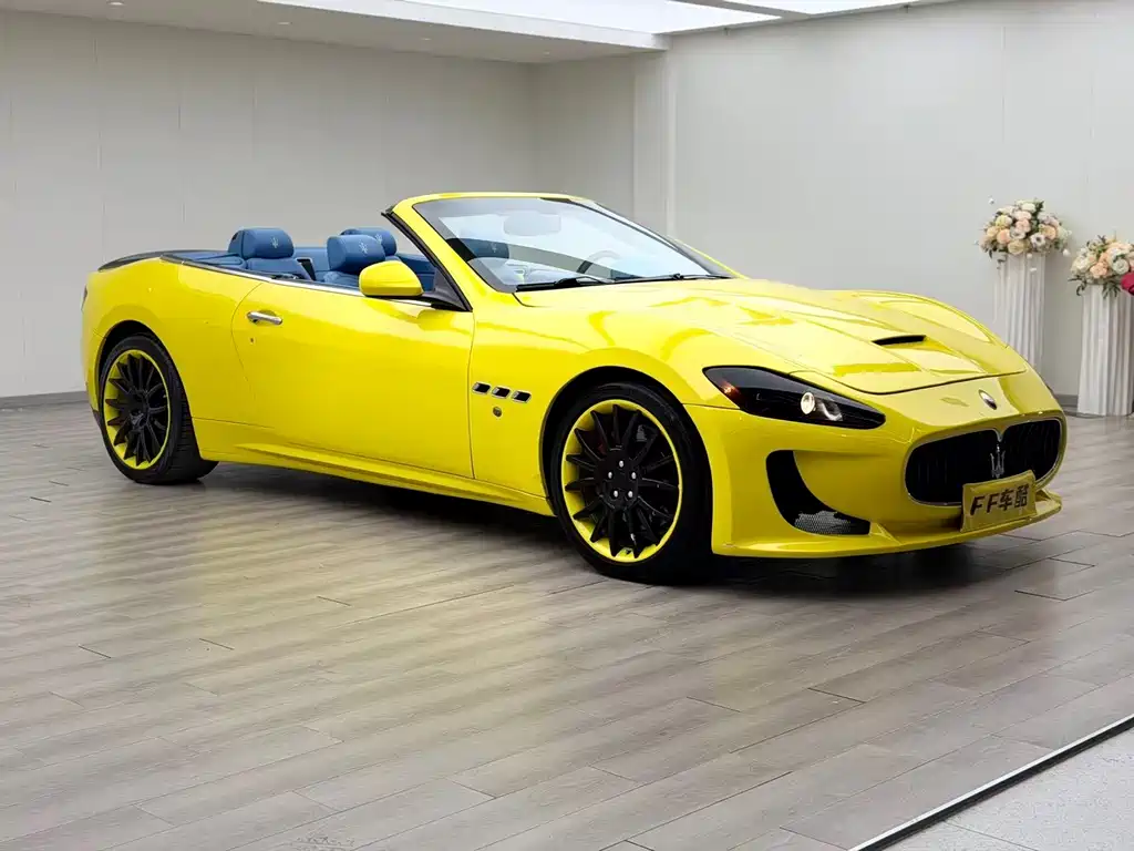 Maserati GranCabrio 2012 4.7L Sport