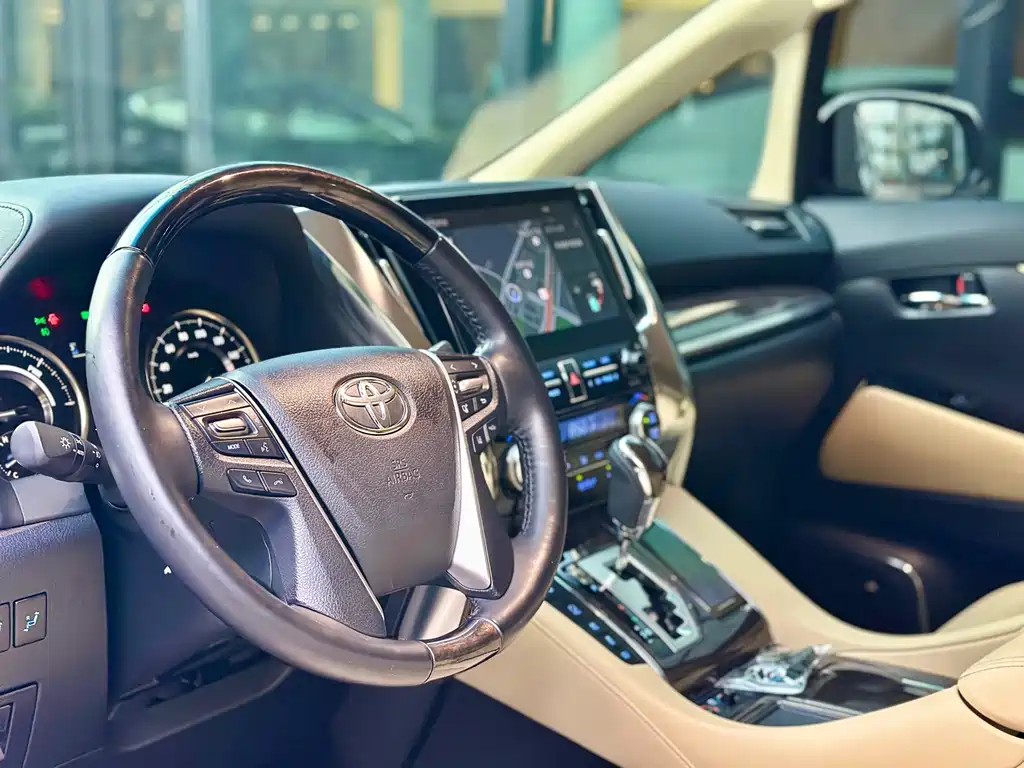 Toyota Alphard Hybrid 2.5L Premium Edition, фото 5