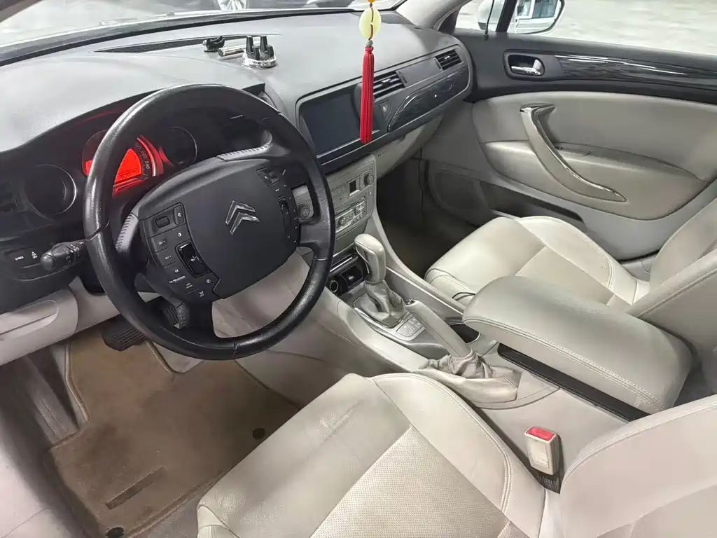 Citroen C5 — миниатюра 9
