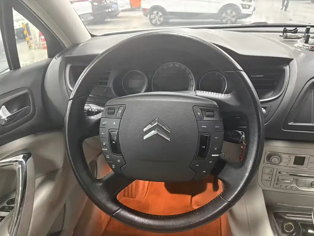 Citroen C5 — миниатюра 10