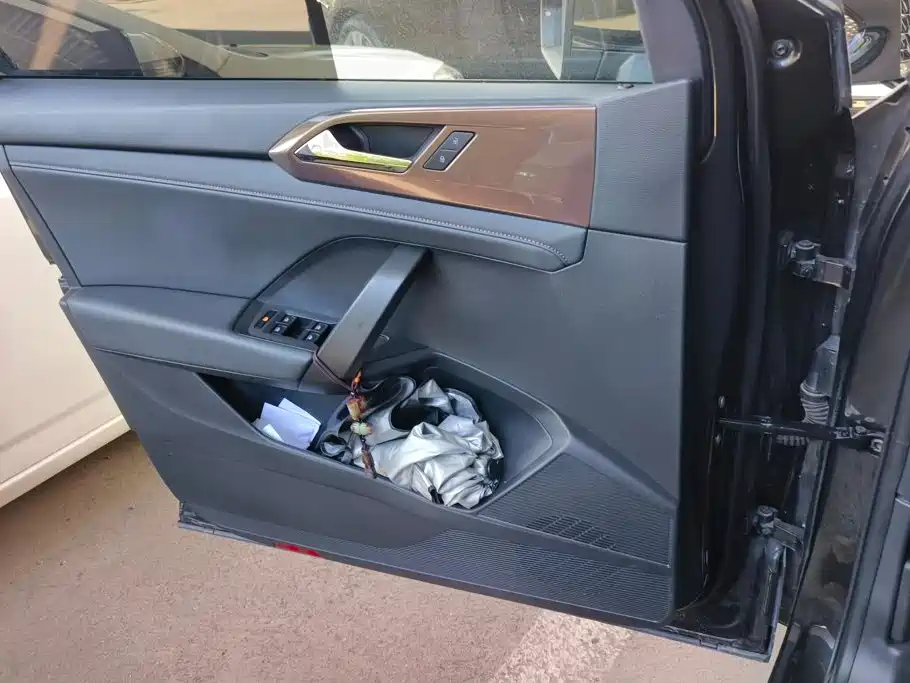 Volkswagen Tharu — миниатюра 7