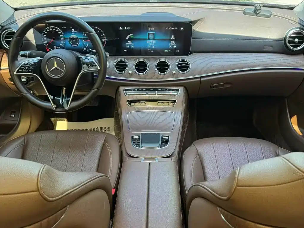 Mercedes-Benz E-Class — миниатюра 6