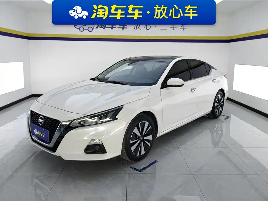 Nissan Teana 2022