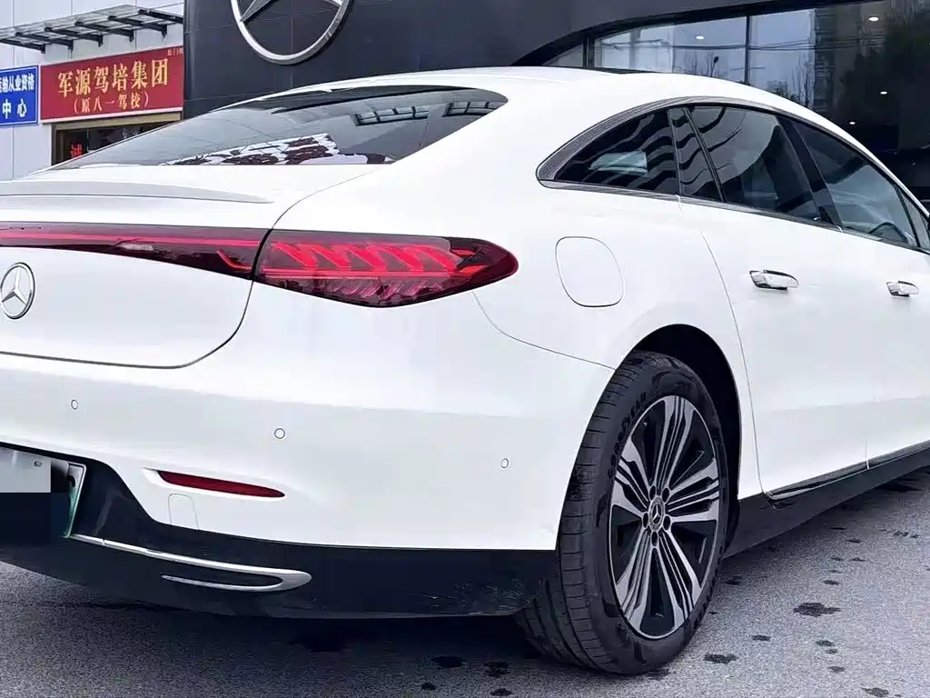 Mercedes-Benz EQS — миниатюра 4