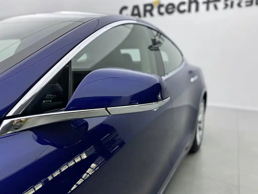 Tesla Model S — миниатюра 6