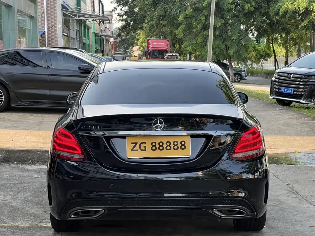 Mercedes-Benz C-Class — миниатюра 5