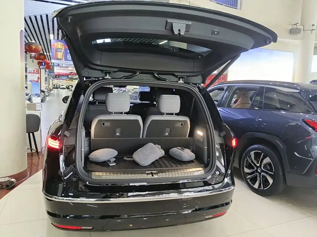 NIO ES8 — миниатюра 19