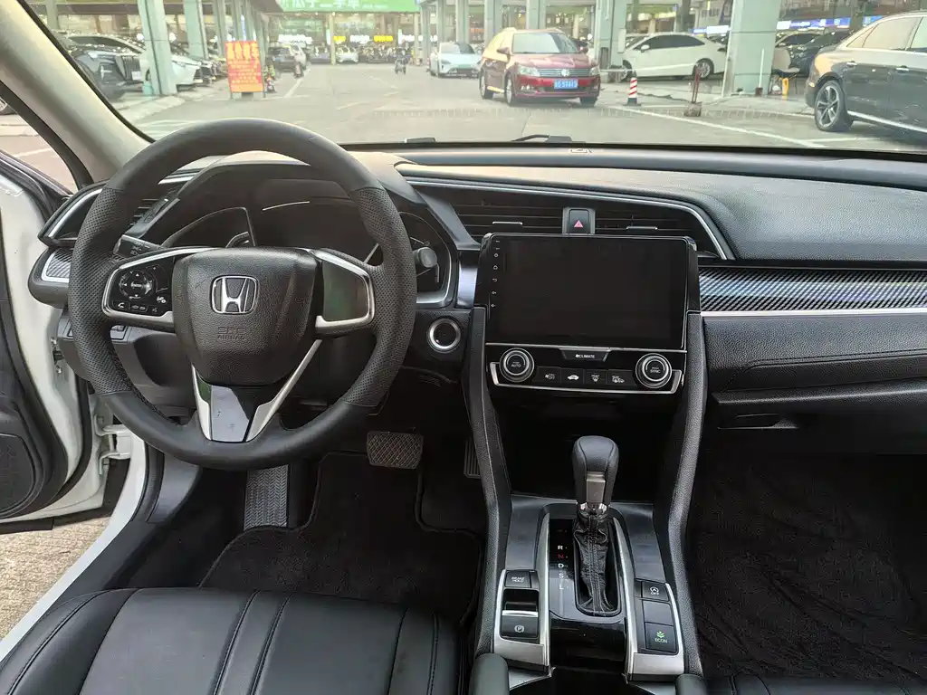 Honda Civic — миниатюра 8