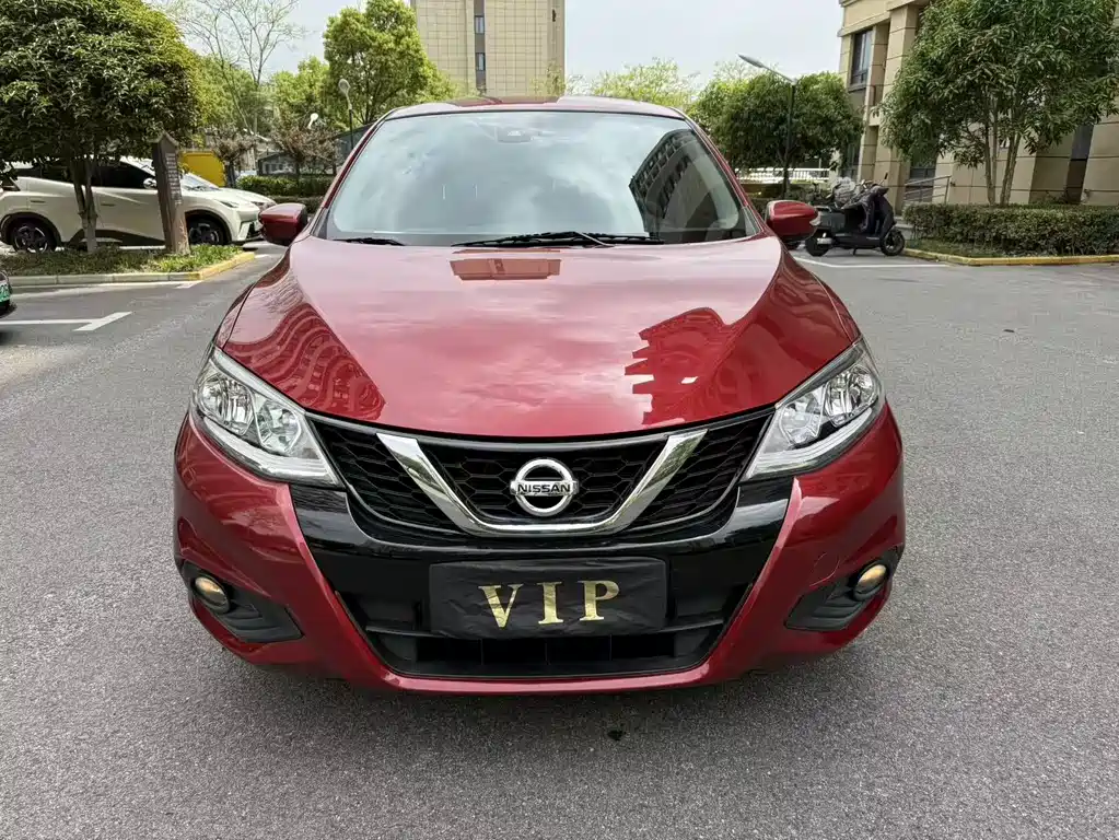 Купить Nissan Tiida